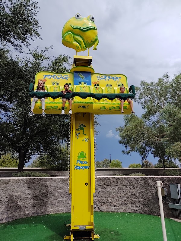 Funtasticks Family Fun Park photo 3