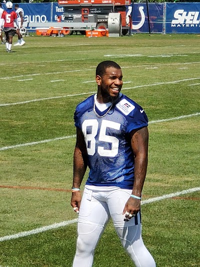 Grand Park Baseball Building photo 5