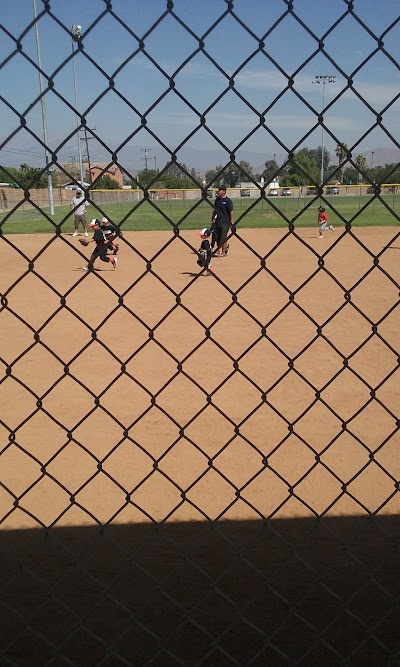 Knowles Field photo 4