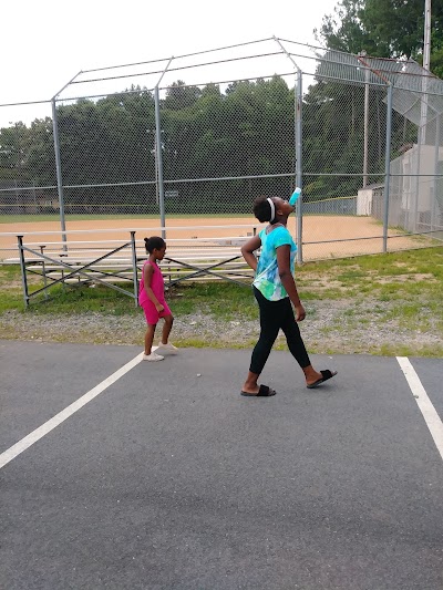 Parkwood Ballfield photo 2