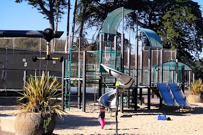 Presidio Wall Ball Diamond