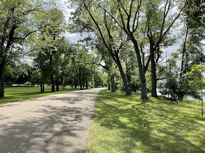 Riverside Park photo 2