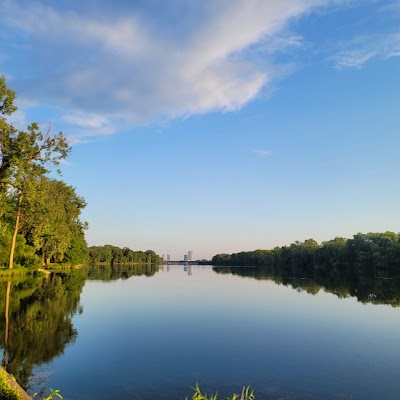 Riverside Park photo 3