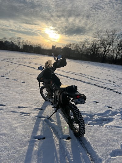 Six Diamonds photo 2